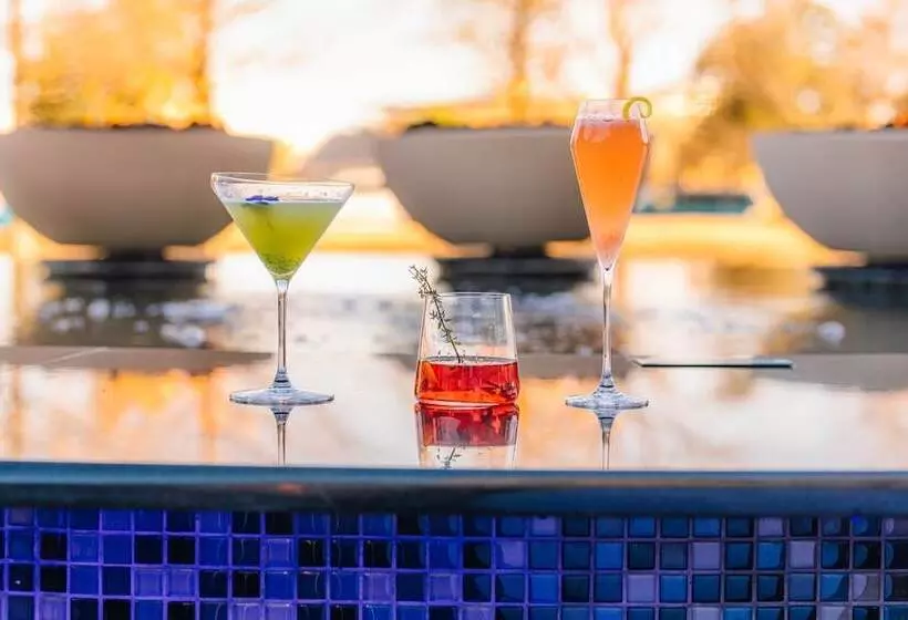 Hotel Renaissance Baton Rouge