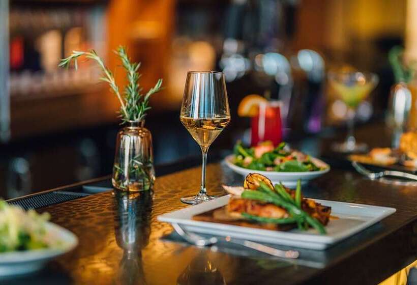 فندق Renaissance Baton Rouge