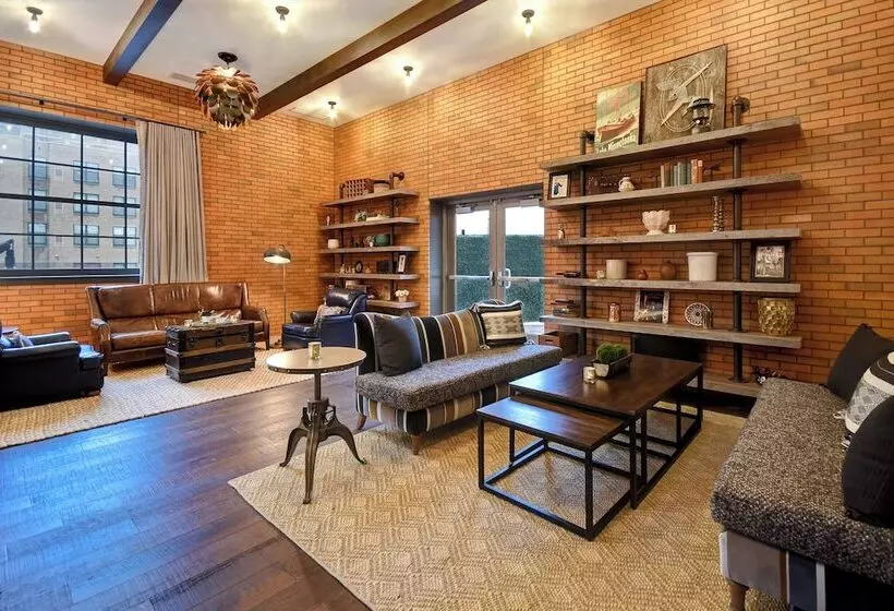 Renaissance Minneapolis Hotel, The Depot