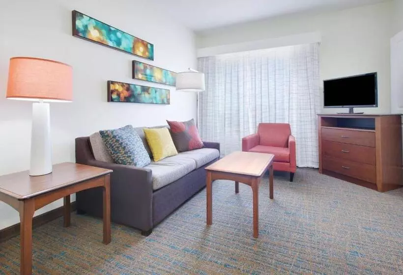 هتل Residence Inn Midland