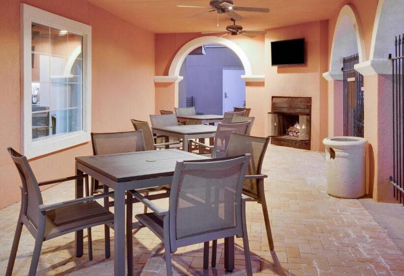 هتل Residence Inn Midland