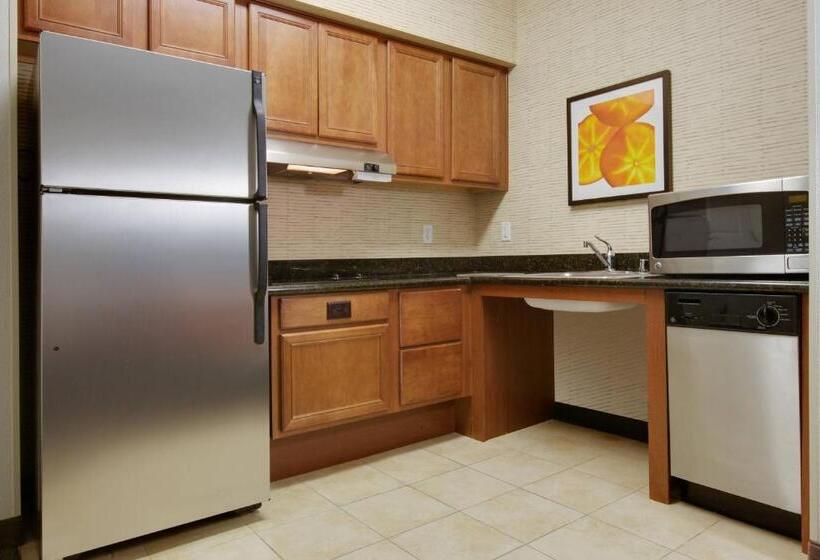 هتل Residence Inn Midland