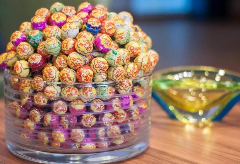 ホテル Springhill Suites Pittsburgh Southside Works