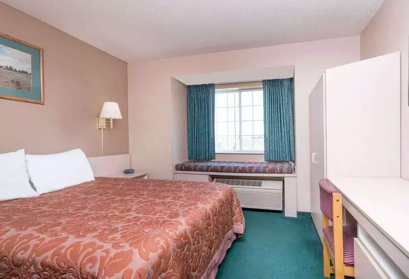 هتل Super 8 By Wyndham Fargo Airport