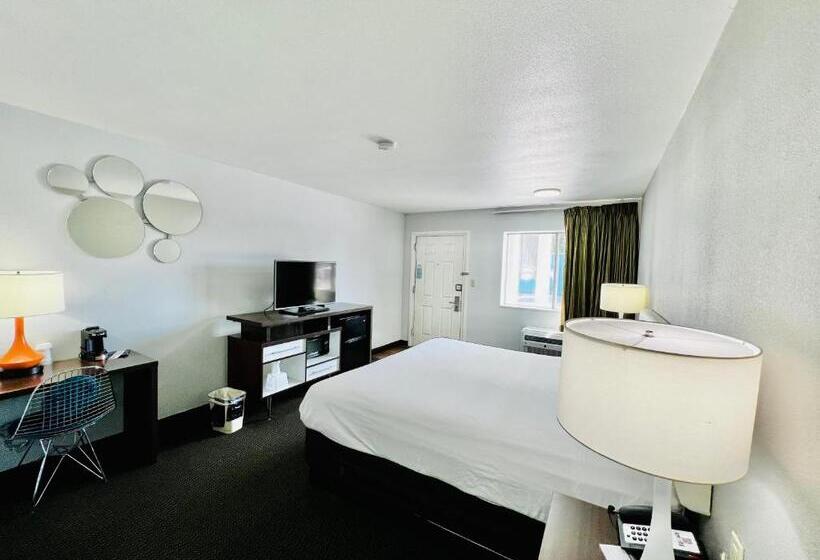 فندق Studio 6 Suites Flagstaff Az