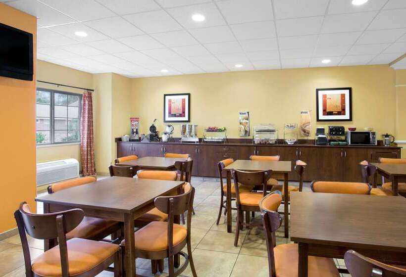 Microtel Inn & Suites By Wyndham Greenville/university Medic