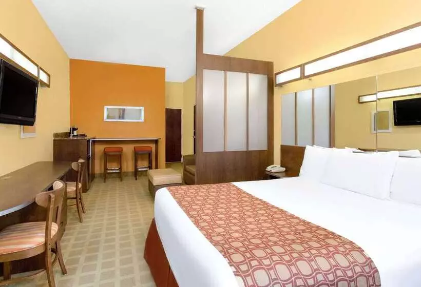 Microtel Inn & Suites By Wyndham Greenville/university Medic