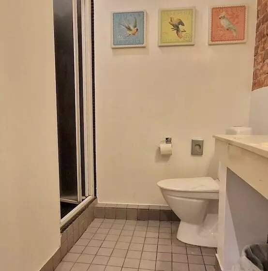 هاستل 16eur Fat Margaret S