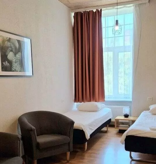 هاستل 16eur Fat Margaret S