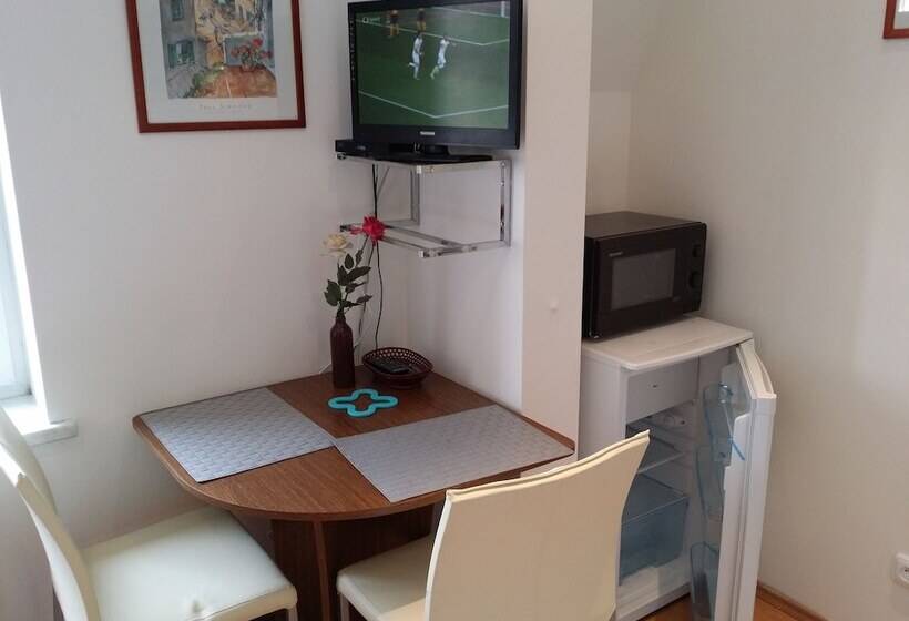 Holiday Apartments Karlovy Vary