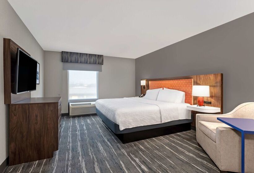 Отель Hampton Inn & Suites Richmond, In
