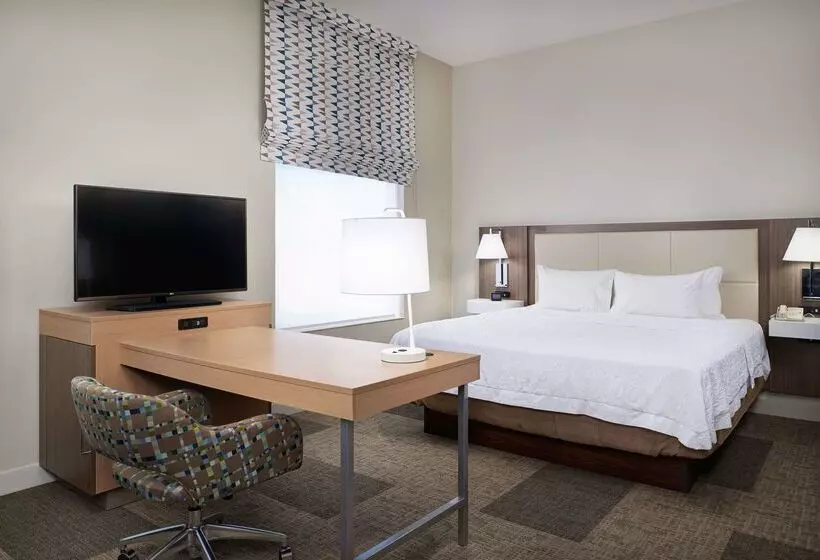 Hotelli Hampton Inn & Suites Rogers