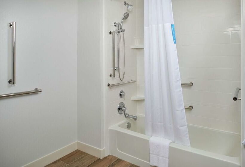 ホテル Hampton Inn & Suites Rogers