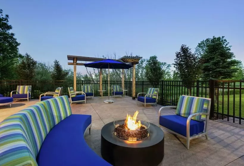 Hotelli Hampton Inn & Suites Rogers