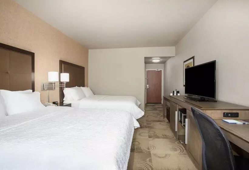 Отель Hampton Inn & Suites Yuba City