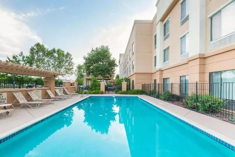 Отель Hampton Inn & Suites Yuba City