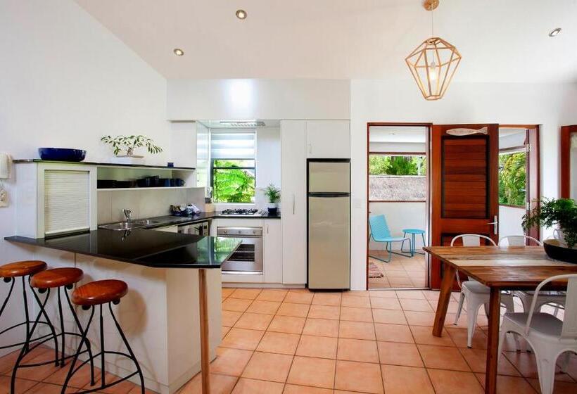 Отель L Auberge Noosa