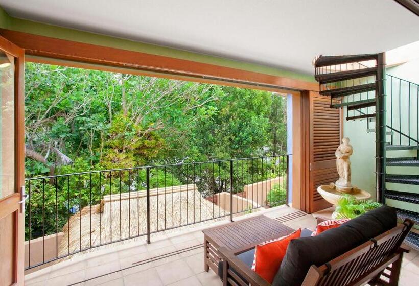 Отель L Auberge Noosa