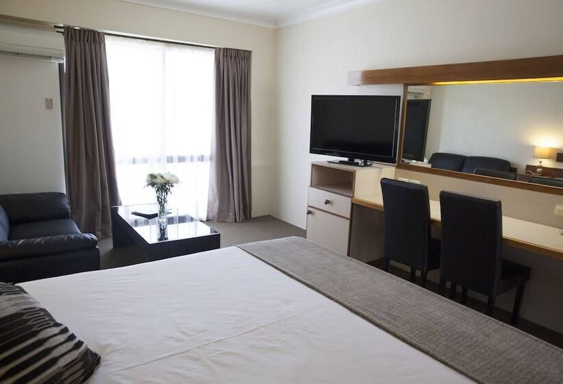 酒店 Longreach Motor Inn