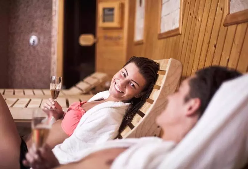 酒店 Makar Sport & Wellness