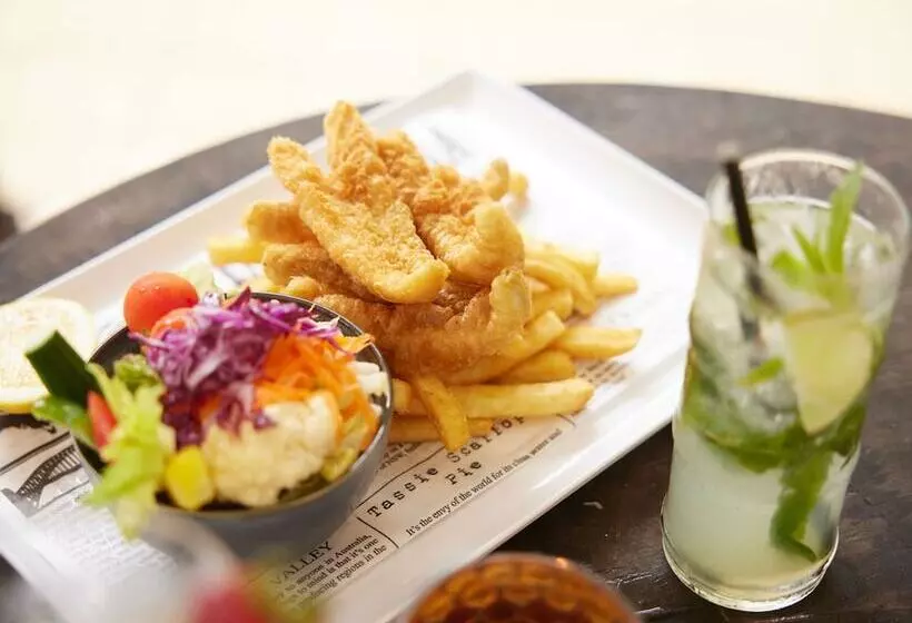 Отель Mount Hart Wilderness Lodge