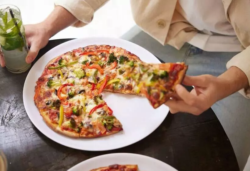 Отель Mount Hart Wilderness Lodge