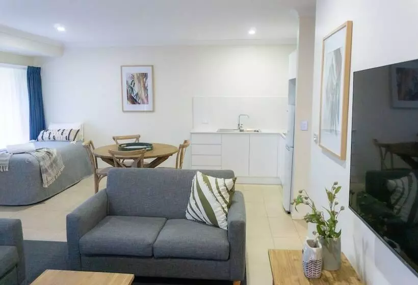 Отель Port Stephens Koala Sanctuary