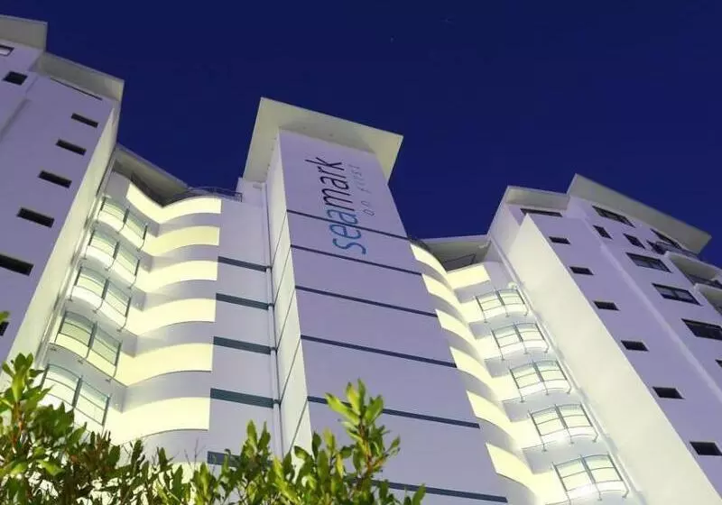 ホテル Seamark On First