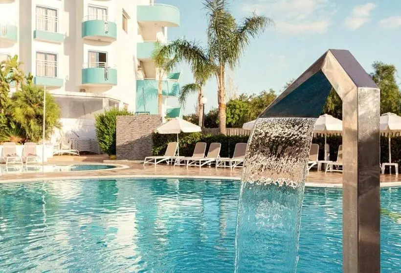 Lantiana Gardens Apart