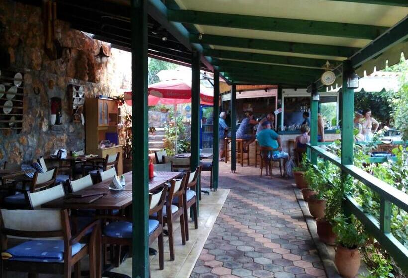 Mary Sofi Residences By Estia