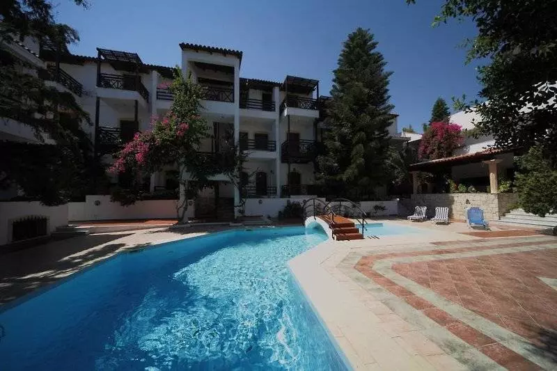 Rena Apartments By Checkin