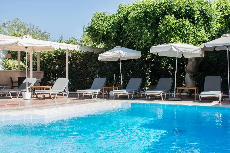 Rena Apartments By Checkin