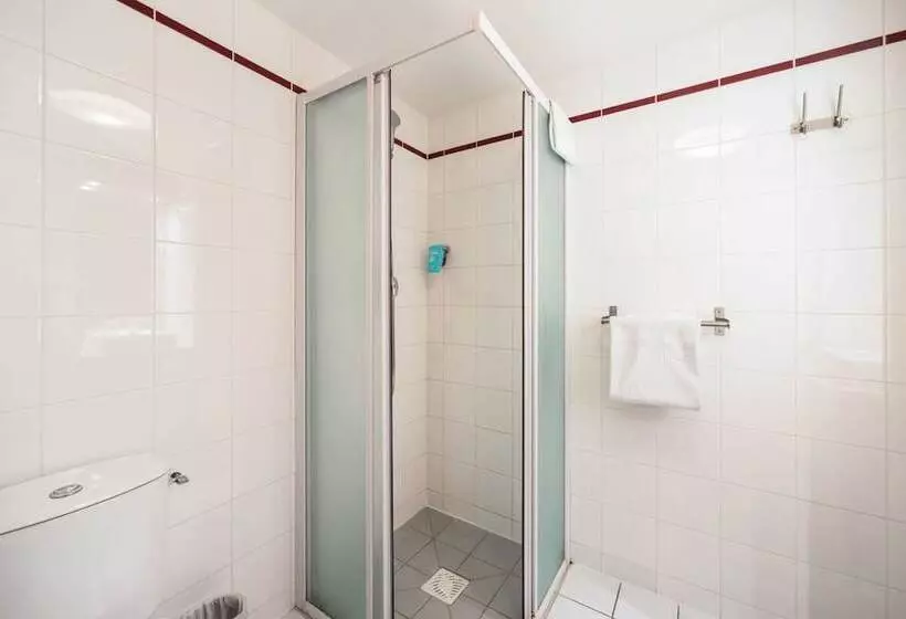 Comfort Aparthotel Versailles, St Cyr L Ecole