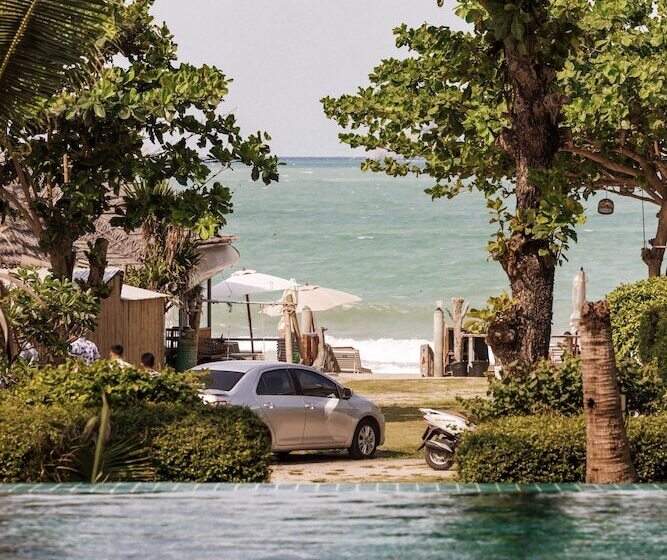 هتل Bay Beach Resort