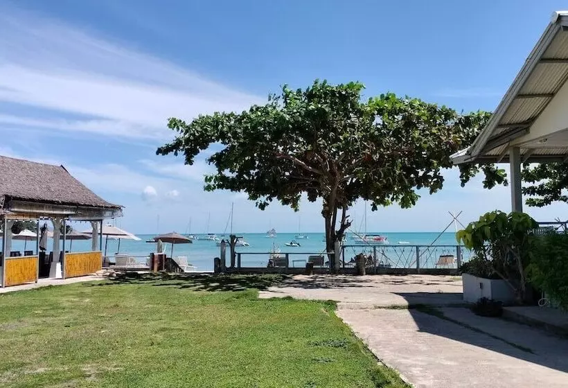 호텔 Bay Beach Resort