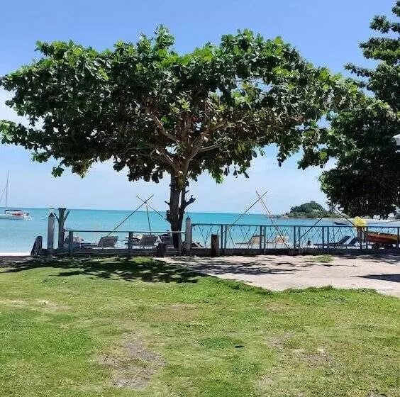 호텔 Bay Beach Resort