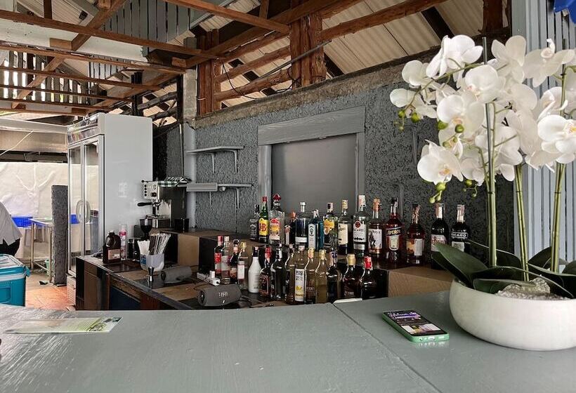 هتل Bay Beach Resort