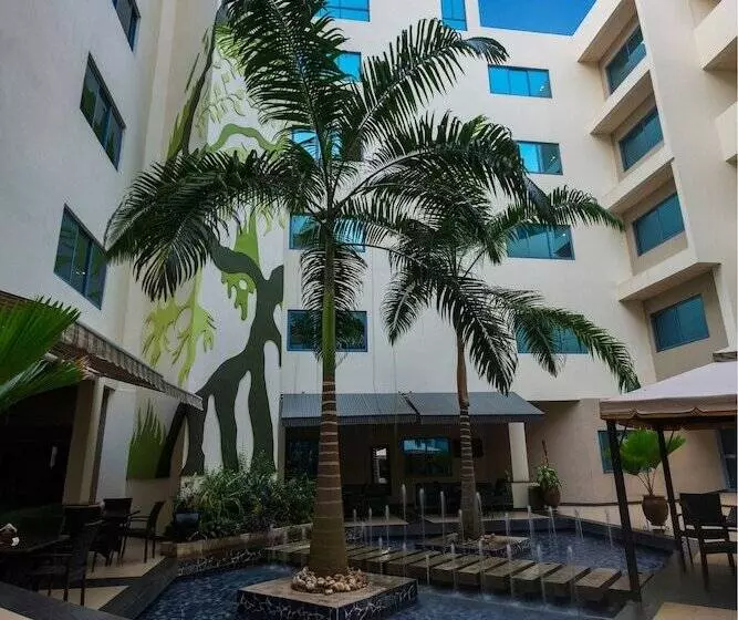 酒店 Best Western Premier Accra Airport