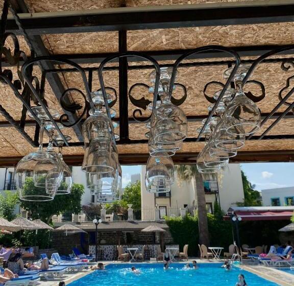 فندق Bodrum Park