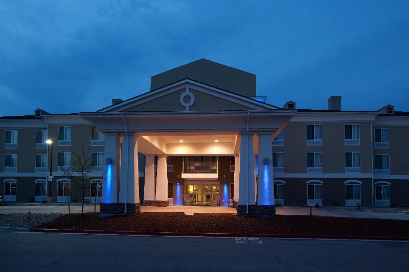 Holiday Inn Express Hotel & Suites Lamar By Ihg