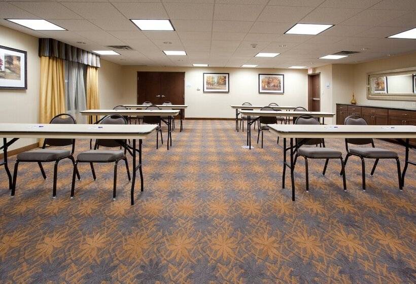 Holiday Inn Express Hotel & Suites Lamar By Ihg