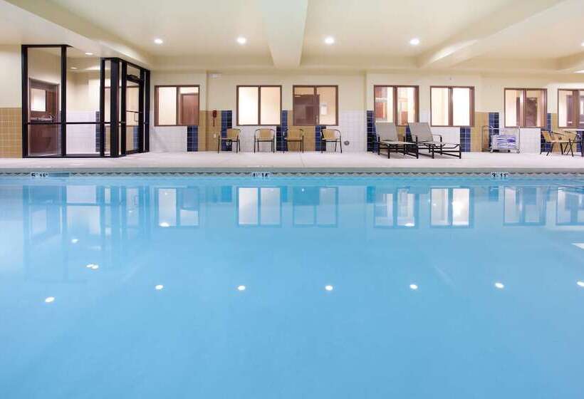 Holiday Inn Express Hotel & Suites Lamar By Ihg