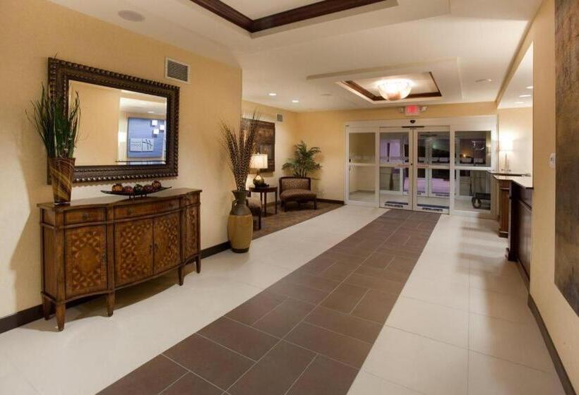 Holiday Inn Express Hotel & Suites Lamar By Ihg