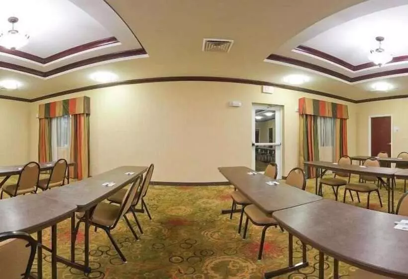 ホテル Holiday Inn Express Florence Northeast, An Ihg