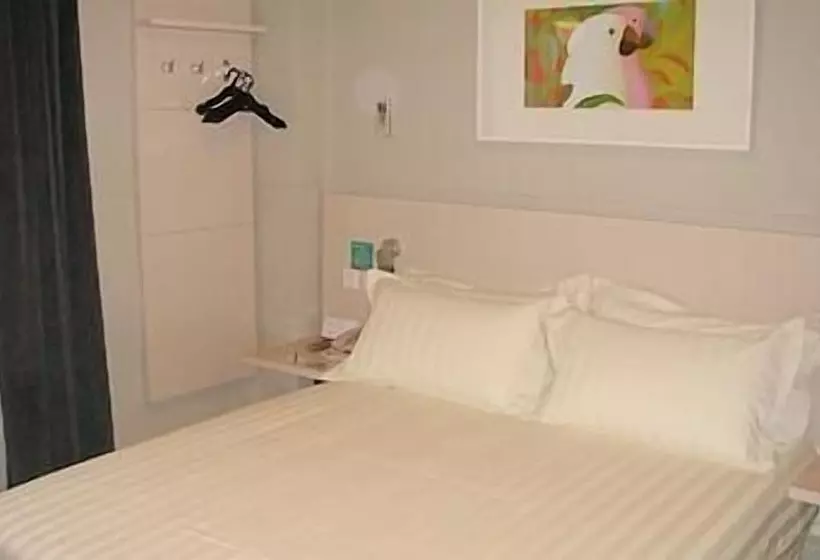 Отель Jinjiang Inn Changchun Renmin Square