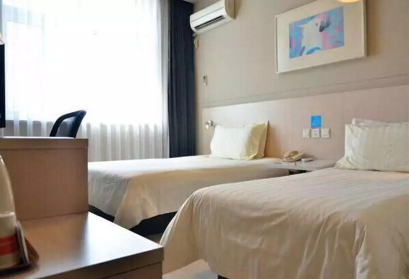 Отель Jinjiang Inn Changchun Renmin Square