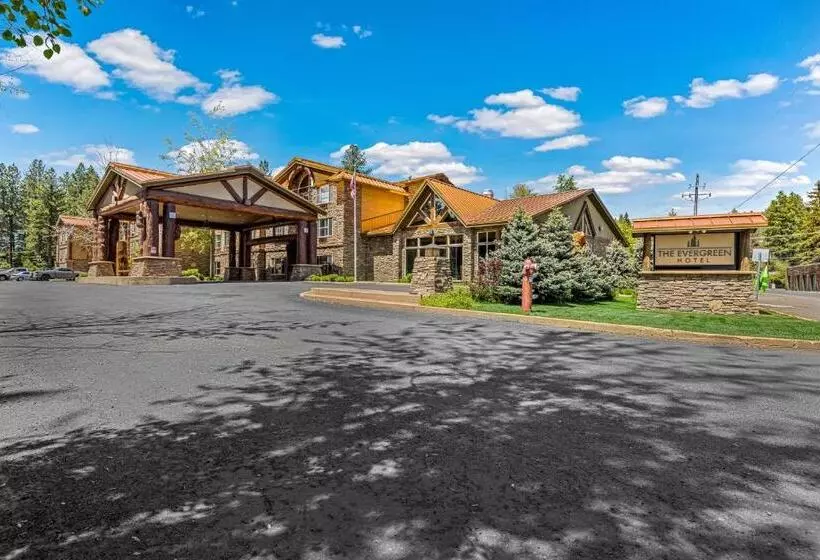 ホテル The Evergreen
