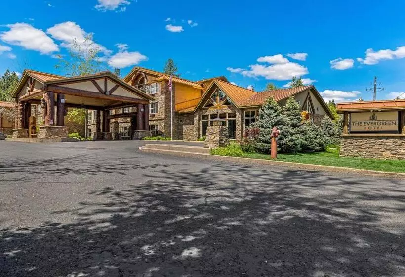 ホテル The Evergreen