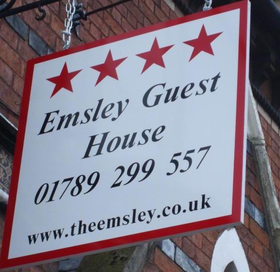 بنسيون Emsley Guest House