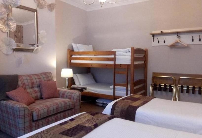 بنسيون Emsley Guest House